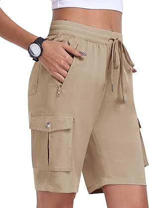 Damen Kurze Cargoswanderhose. Ein elastischer Bund mit verstellbarem Kordelzug für einen schönen und bequemen Sitz