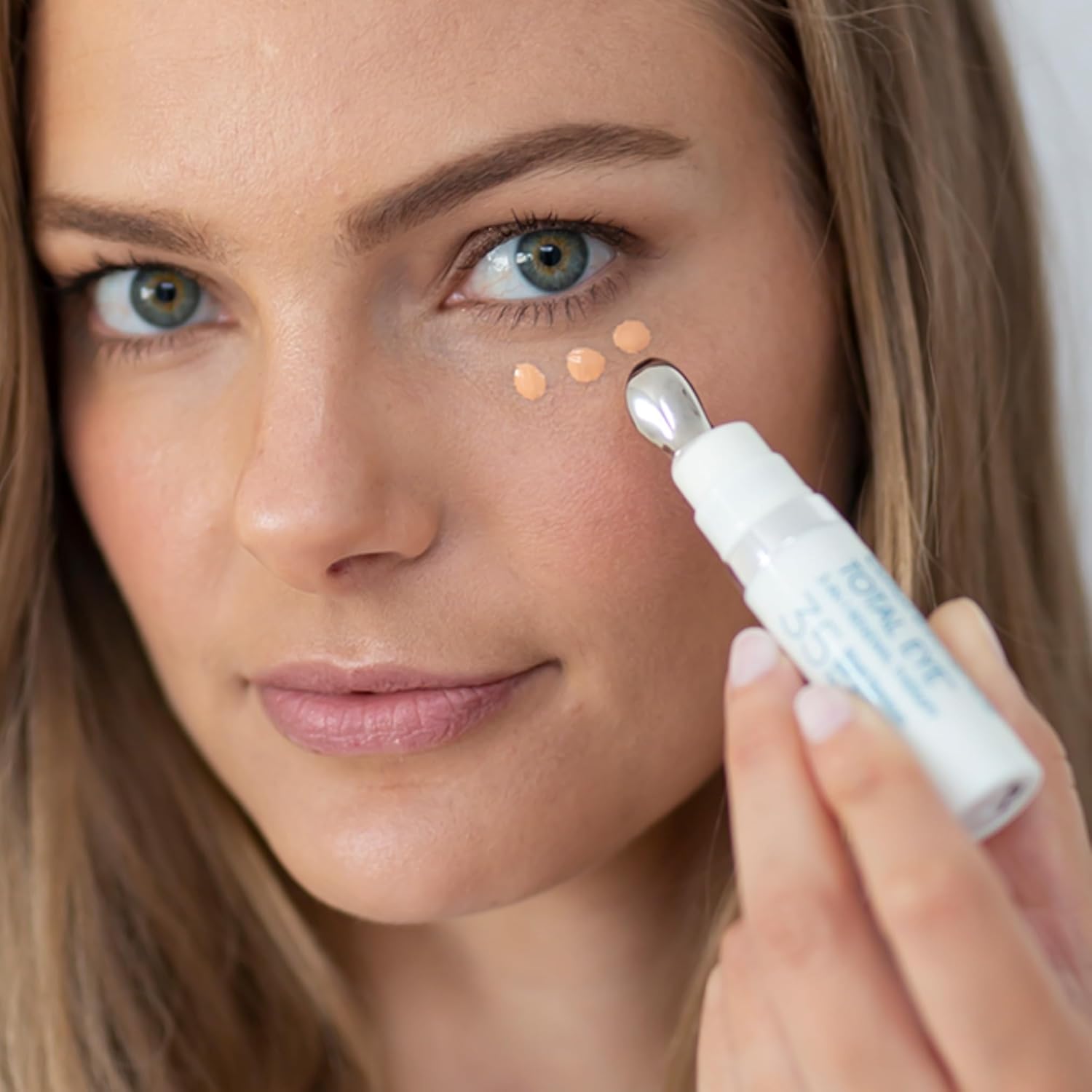 Colorescience Total Eye 3-in-1