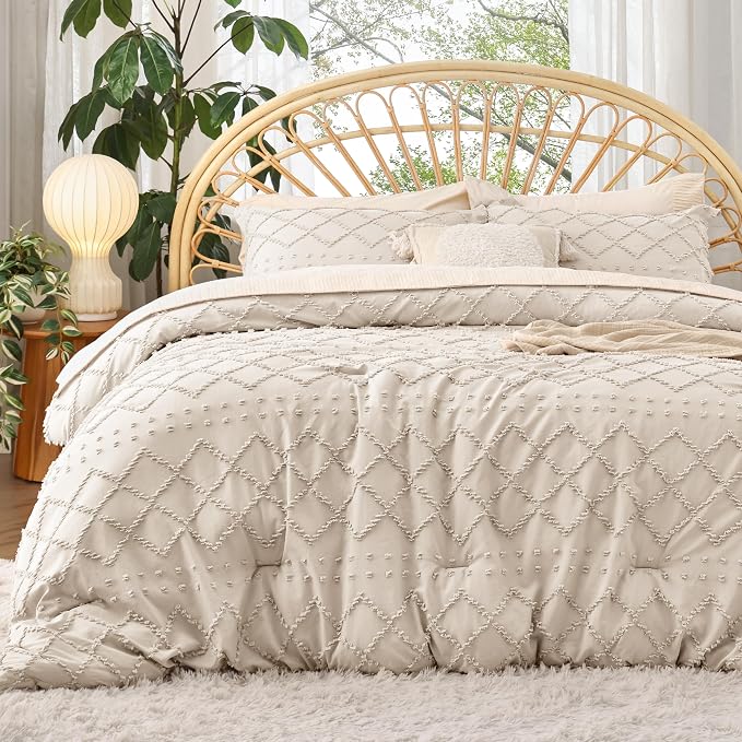 Bedsure Full Comforter Set - Beige Comforter, Boho Tufted Shabby Chic Bedding, 3 Pieces Vintage Farmhouse Bed Set for All Seasons, Fluffy Soft Bedding with 2 Pillow Shams